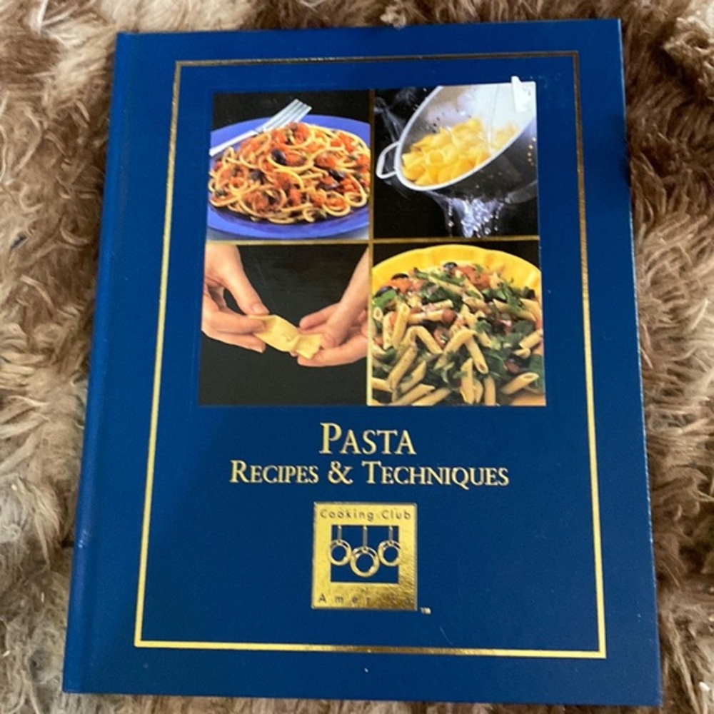 Pasta Recipes‎ & Techniques hardcover cookbook